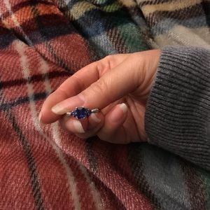 Kay Jewelers blue sapphire ring